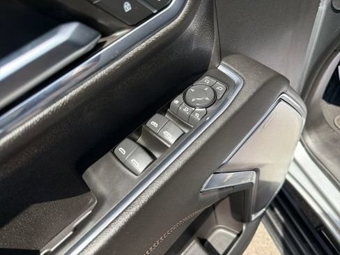 Used 2024 Chevrolet Silverado 3500 High Country w/ High Country Premium Package AWD/4WD image 11