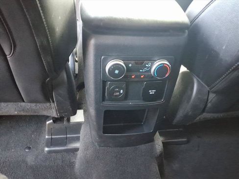Used 2021 Ford Explorer Limited w/ Equipment Group 301A AWD/4WD image 27