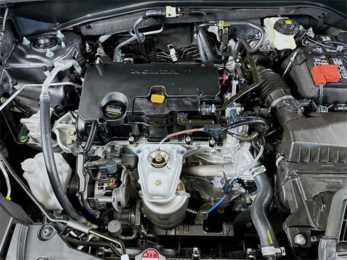 Certified 2024 Honda HR-V EX-L image 31