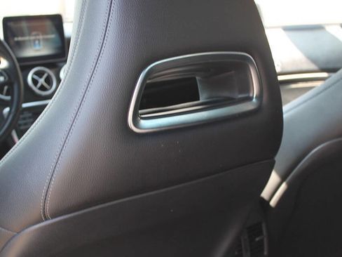 Used 2018 Mercedes-Benz CLA 250 4MATIC image 18