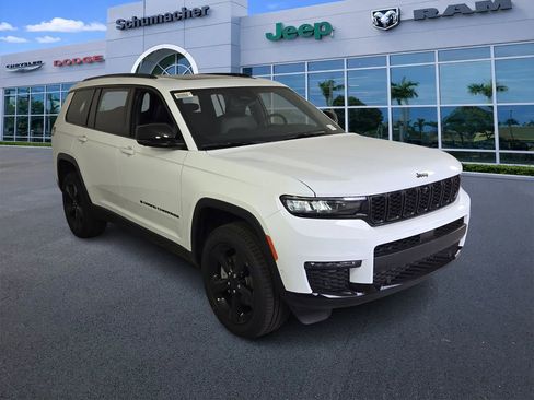 New 2025 Jeep Grand Cherokee L Limited w/ Luxury Tech Group II image 2