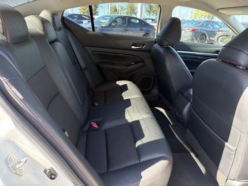 Used 2023 Nissan Altima 2.5 SR FWD image 20