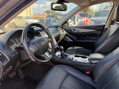 Used 2017 INFINITI Q50 3.0t Premium RWD image 13