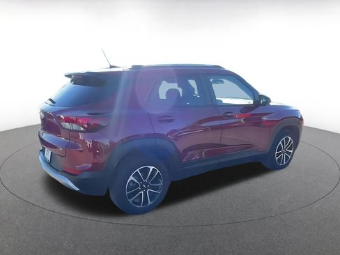 Used 2025 Chevrolet TrailBlazer LT image 11