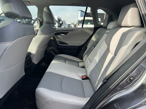 Used 2022 Toyota RAV4 XLE Premium image 24