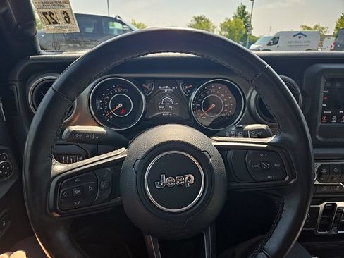 Used 2022 Jeep Wrangler Unlimited Sport AWD/4WD image 16