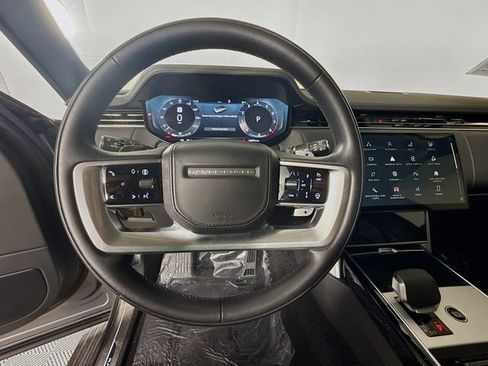Certified 2025 Land Rover Range Rover Long Wheelbase SE AWD/4WD image 12