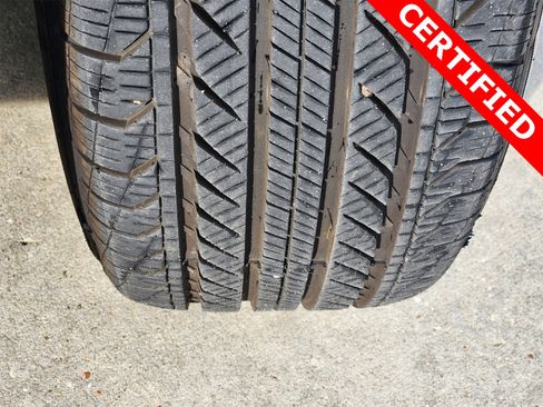 Certified 2025 Mercedes-Benz GLC 300 image 13