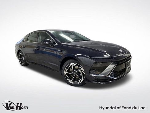 New 2026 Hyundai Sonata SEL image 1