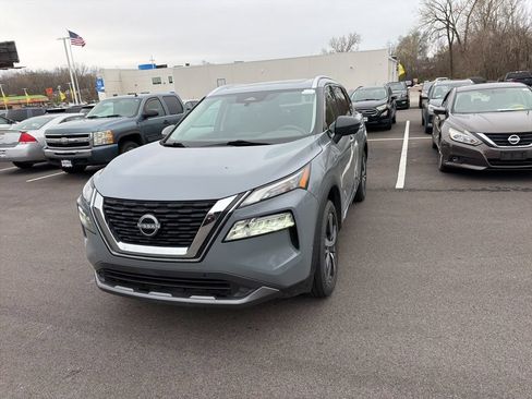 Used 2023 Nissan Rogue SL w/ SL Premium Package AWD/4WD image 4