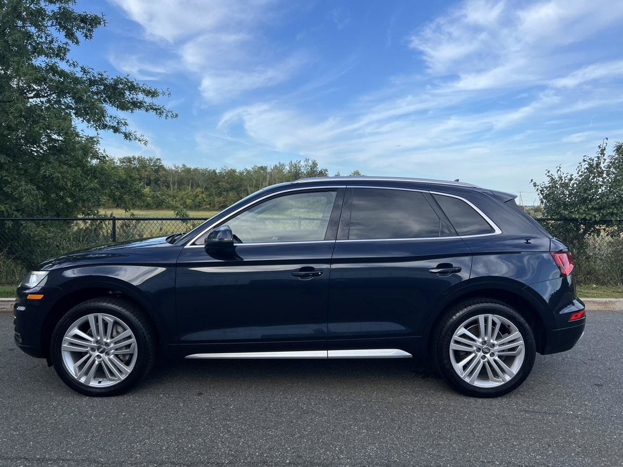 Used 2018 Audi Q5 2.0T Premium Plus w/ Premium Plus Package AWD/4WD image 6