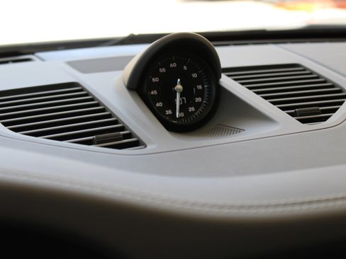 Certified 2025 Porsche 911 Carrera GTS RWD image 24