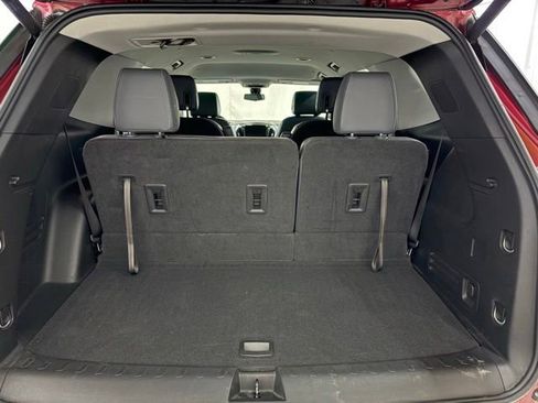 Used 2018 Chevrolet Traverse LT w/ LPO, Floor Liner Package AWD/4WD image 11