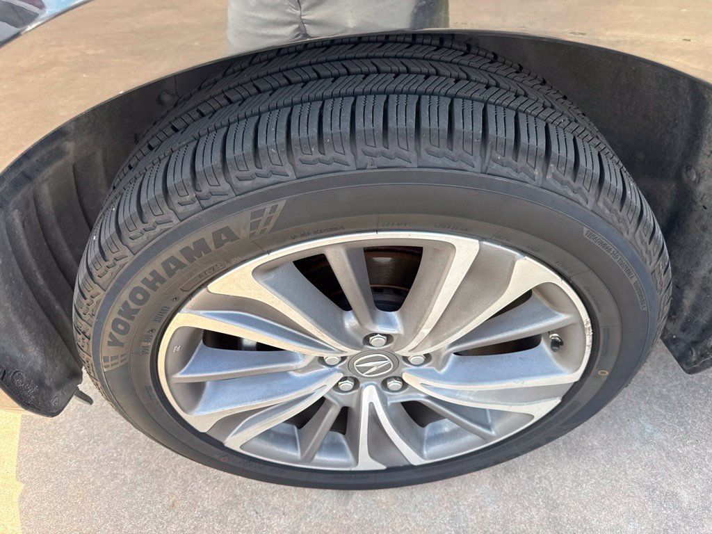 Used 2017 Acura MDX w/ Technology Package FWD image 34