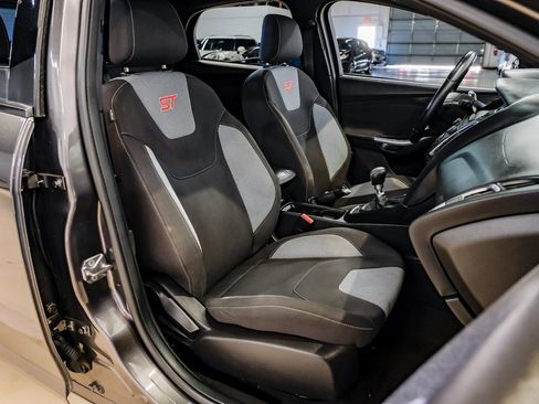 Used 2015 Ford Focus ST image 40