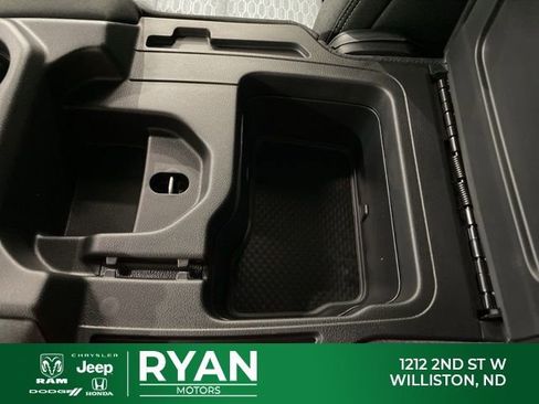 New 2026 RAM 1500 Big Horn AWD/4WD image 32