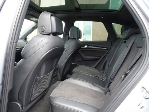 Used 2018 Audi SQ5 Prestige AWD/4WD image 15