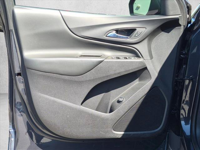 Used 2022 Chevrolet Equinox LT FWD image 11