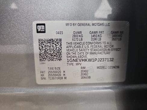 Used 2023 Chevrolet Traverse LT w/ LT Premium Package AWD/4WD image 40