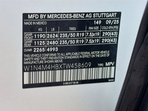 New 2026 Mercedes-Benz GLB 250 4MATIC image 37