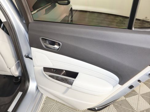 Used 2019 Acura TLX w/Advance Pkg image 48