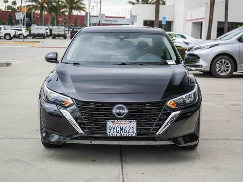 Used 2024 Nissan Sentra SV FWD image 2
