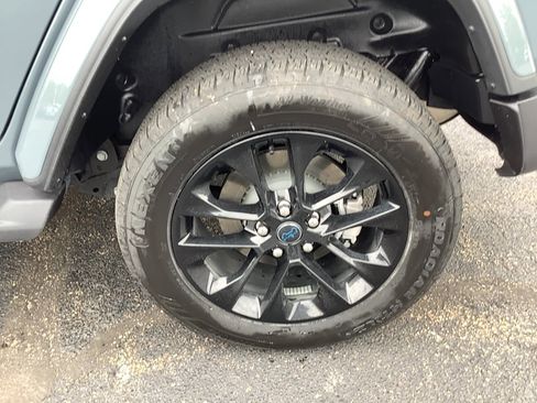 Certified 2025 Jeep Wrangler Unlimited Sahara AWD/4WD image 7