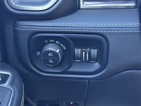 Used 2021 RAM 2500 Limited image 37