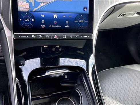 New 2025 Mercedes-Benz GLC 350e 4MATIC image 18