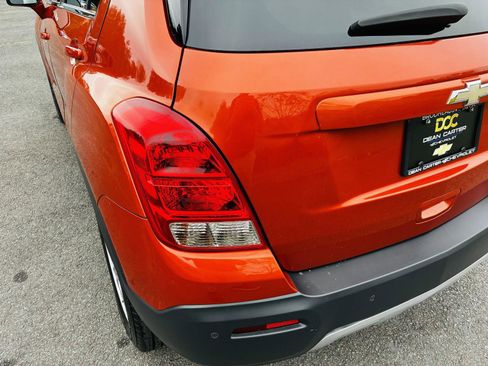 Used 2015 Chevrolet Trax LT w/ LT Sun and Sound Package image 13