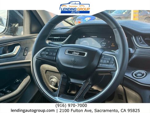 Used 2023 Jeep Grand Cherokee L Limited RWD image 14