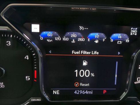 Used 2020 GMC Sierra 2500 Denali w/ Denali Ultimate Package image 10