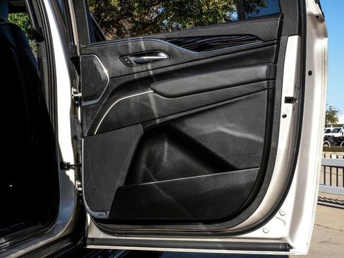 Used 2021 Cadillac Escalade ESV Sport image 50