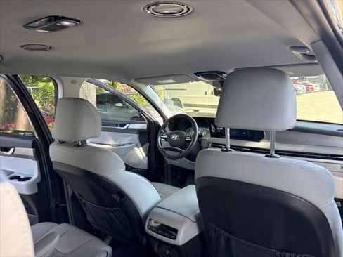 Used 2025 Hyundai Palisade SEL FWD image 14