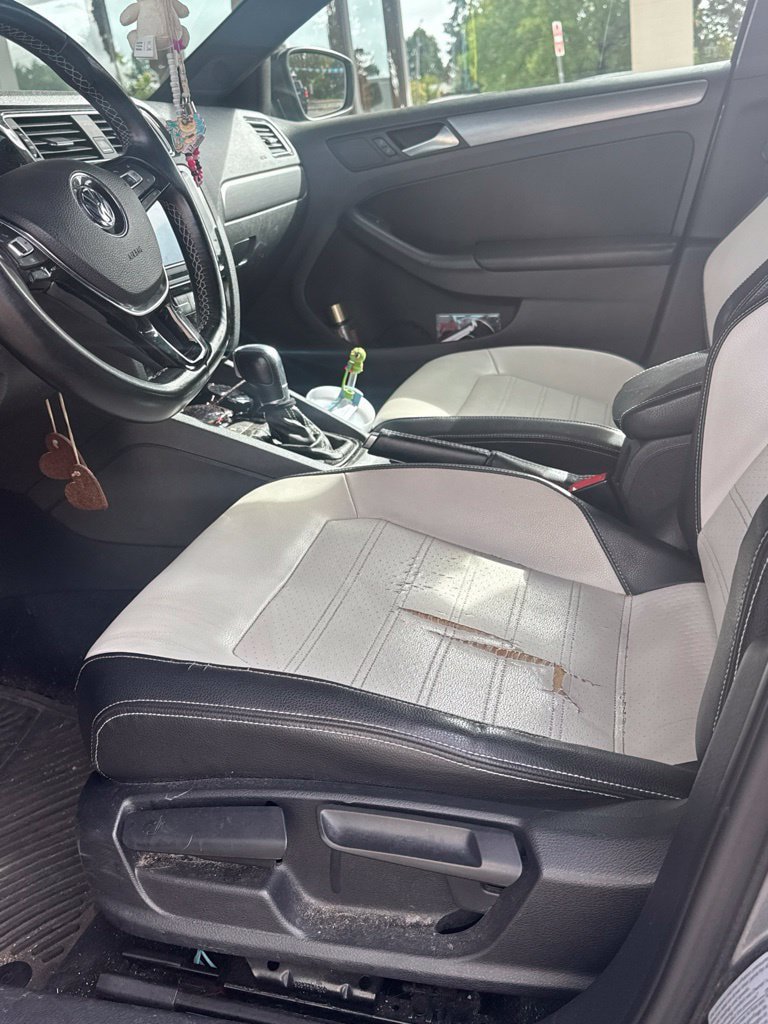 Used 2016 Volkswagen Jetta Sport FWD image 3