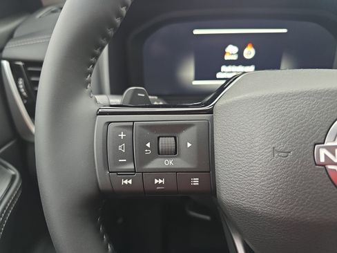 New 2026 Nissan Rogue Platinum AWD/4WD image 17