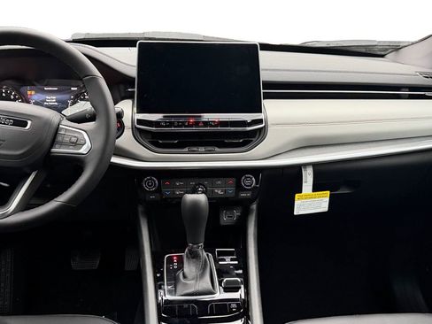 New 2026 Jeep Compass Limited image 11