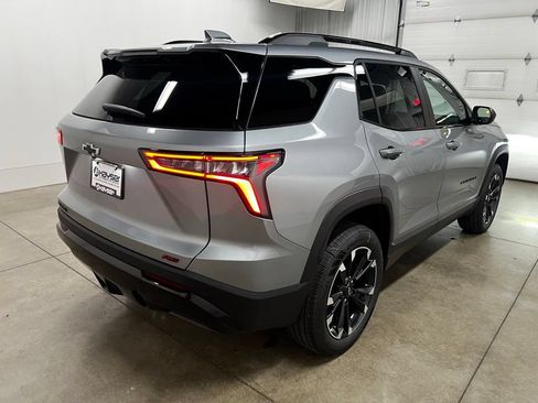 New 2026 Chevrolet Equinox RS w/ Convenience Package III FWD image 3