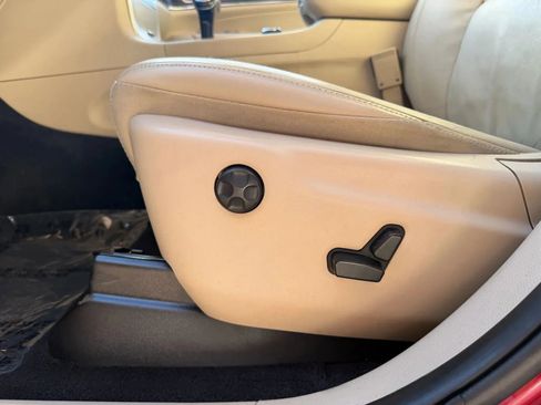 Used 2014 Jeep Grand Cherokee Limited image 26