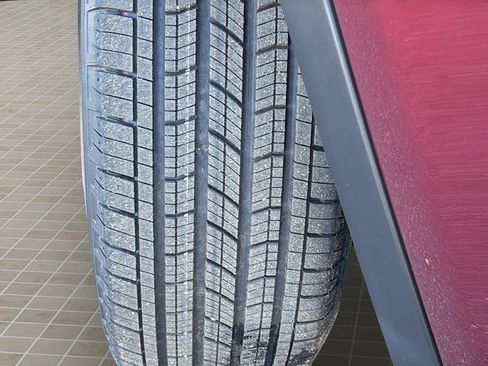 New 2025 Jeep Grand Cherokee L Limited w/ Luxury Tech Group II image 11