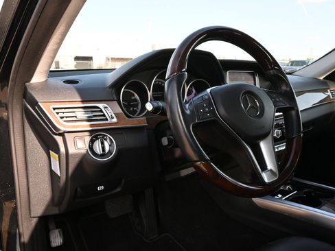 Used 2014 Mercedes-Benz E 350 Sedan image 18