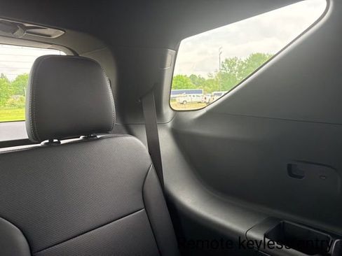 New 2026 Chevrolet Traverse LT w/ Midnight/Sport Edition AWD/4WD image 32