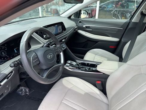 Used 2022 Hyundai Sonata Limited image 14