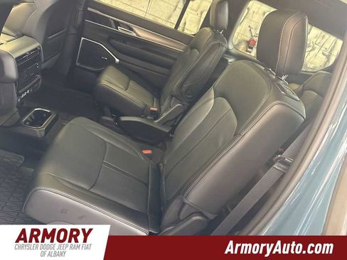 New 2026 Jeep Grand Wagoneer 4WD image 31