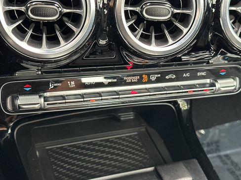 Certified 2025 Mercedes-Benz CLA 250 4MATIC image 28