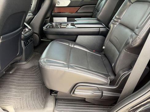 Used 2020 Lincoln Navigator Reserve w/ Equipment Group 208A Reserve AWD/4WD image 33