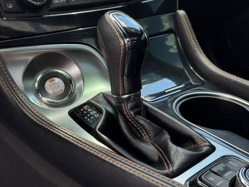 Used 2021 Nissan Maxima SR w/ Sport Mat Group FWD image 18