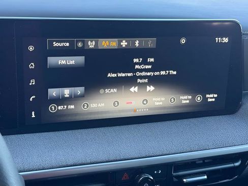 Certified 2025 Nissan Kicks SV image 29