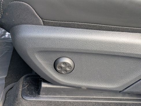 New 2026 Mercedes-Benz GLE 53 AMG 4MATIC Coupe image 26