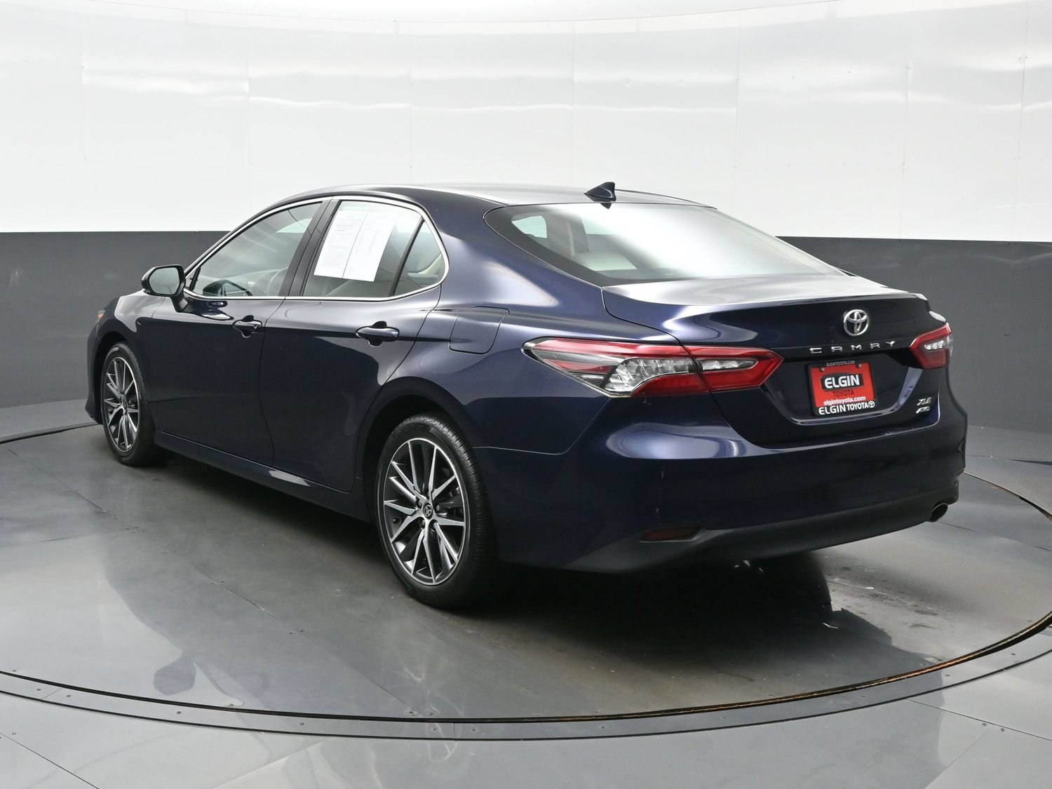 Used 2021 Toyota Camry XLE AWD/4WD image 4
